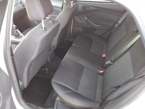 Imagen 10 de 12 de Ford Focus S 1.6 M/t