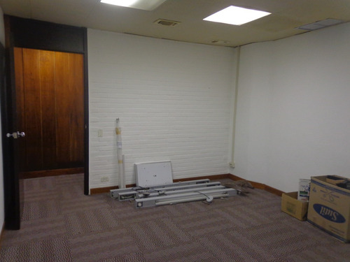 Imagen 8 de 9 de Cubiculo En Alquiler Para Ofc 20 Mts