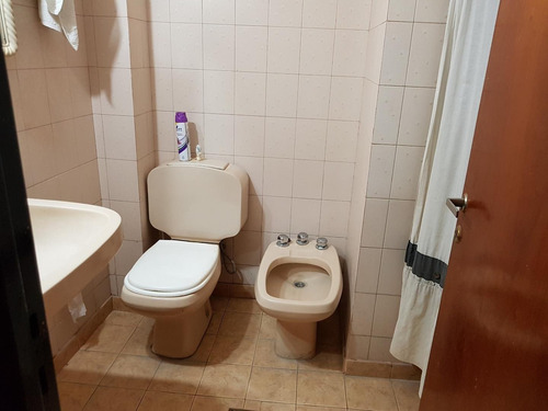 Imagen 11 de 14 de Departamento 3 Ambientes Sobre Avenida Roca