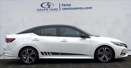 Imagen 8 de 14 de Nissan Sentra Sr Aut Navi 4 Puertas