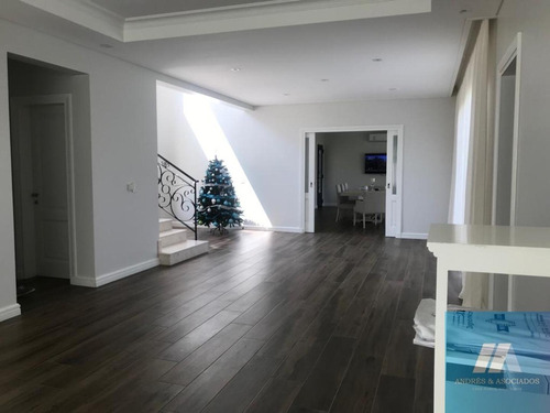 Imagen 10 de 30 de Venta Casa, Bs As Village, Lote 1039 Mts²