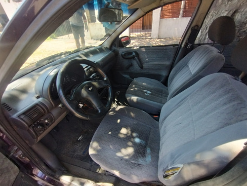 Chevrolet Corsa 1.6 Gl Aa Dh