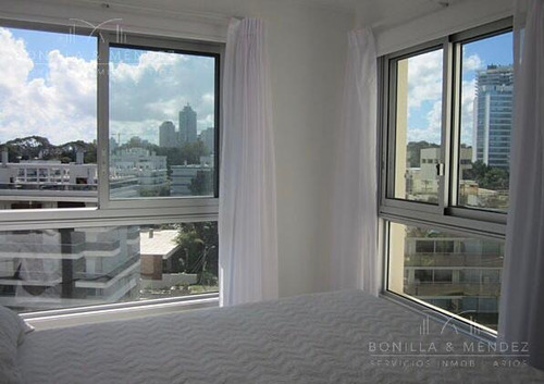 Wind Tower, Excelente Unidad Equipada De 2 Dormitorios, 1 De Ellos En Suite!