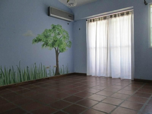 Imagen 14 de 17 de Casa En Venta En Macaracuay 21-13617