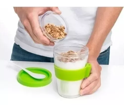 Vaso De Yogurt Leche Bebidas Y Cereal Frutas Frutos Secos Oem