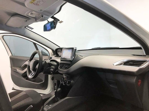 Peugeot 208 Flamante!!!