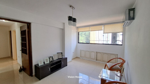 Venta De Apartamento. Urb Calicanto Resd Villa El Parque