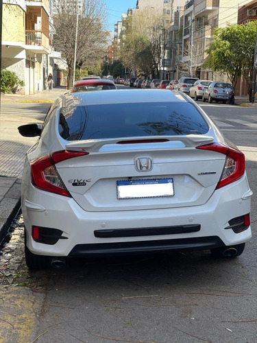 Imagen 2 de 21 de Honda Civic 1.5 Ext Turbo