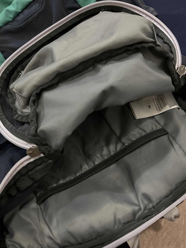 Mochila Patagonia Petrolia Trekking Montañismo 28l. Un Uso (Usado)