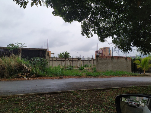 Imagen 4 de 8 de Terreno En Ciudad Jardin Mañongo
