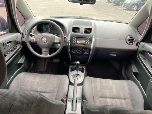 Imagen 17 de 25 de Suzuki Sx4 Glx Sport 2013
