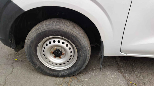 Nissan NP300 2.4 Doble Cabina Se Aa Pack Seg Mt