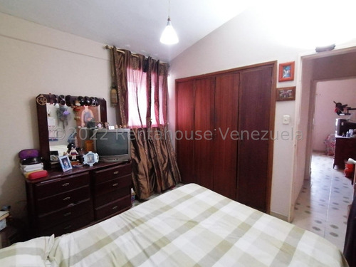 En Venta, Quinta Con 525 M2 De Terreno, Urb Los Libertadores, Barquisimeto. Coflex 255575 - #// Monica C., Ofertas Limitadas, Inversion Inteligente/*#