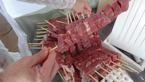 Maquina Churrasco Profi. 49 Espetinho Faca 2 Insersores Ocos