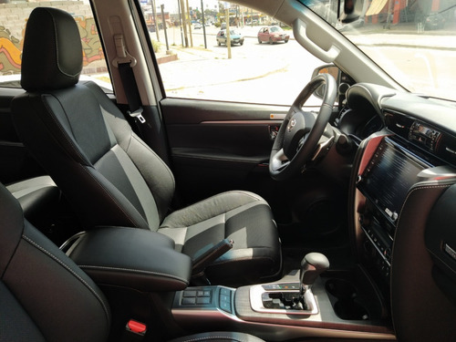Imagen 3 de 13 de Toyota Sw4 Srx Automática 7 Asientos 2021 Ae691