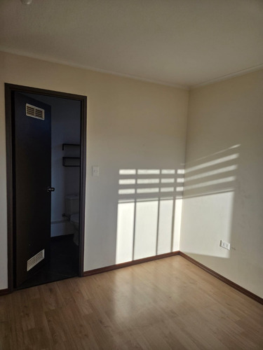 Departamento En Arriendo, Edificio Bicentenario, Las Rastras