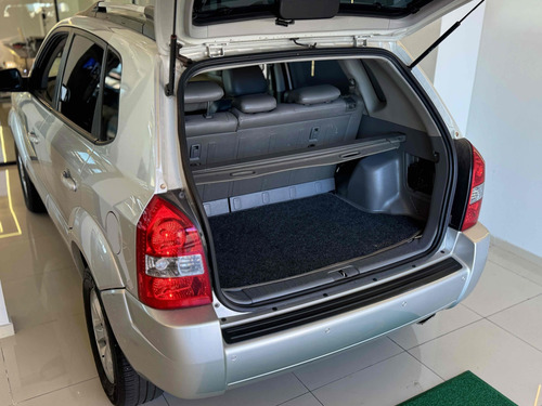 Hyundai Tucson 2.0 MPFI GLS 16V 143CV 2WD FLEX 4P AUTOMÁTICO