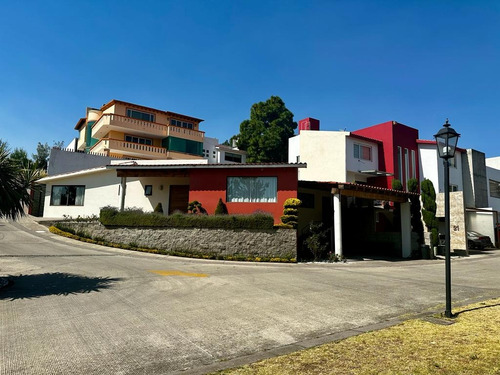 Venta De Casa En Una Sola Planta En Bosque Esmeralda. Mg