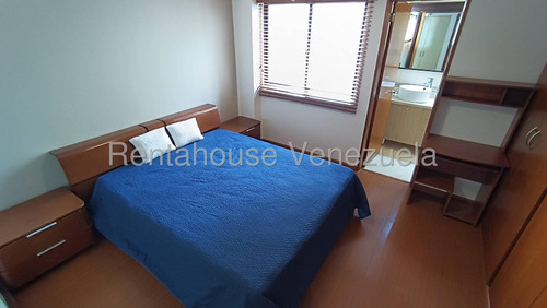 Apartamento En Venta Lomas De Prados Del Este