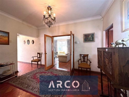 Imagen 8 de 16 de Casa En Venta Gran Terreno 636 M2. Metro Chile España. Ñuñoa