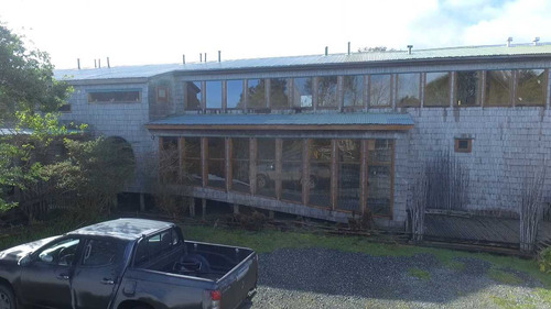 Palafito En Cucao, Chiloé (70134)