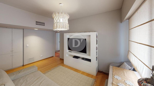 Departamento En Venta, 4 Ambientes, Con Cochera Y Baulera. Vicente López, Sobre Avenida Libertador.