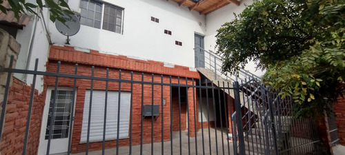 Vendo Casa Con Departamento En Centro Este