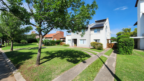 Valle Escondido Los Soles Casa En Venta 5 Dormitorios Apta Credito