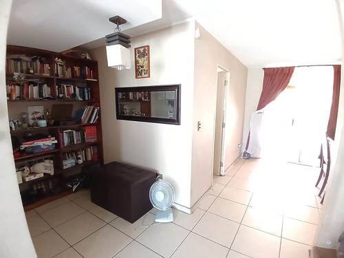San Carlos - Av. Camilo Enríquez, Preciosa Casa