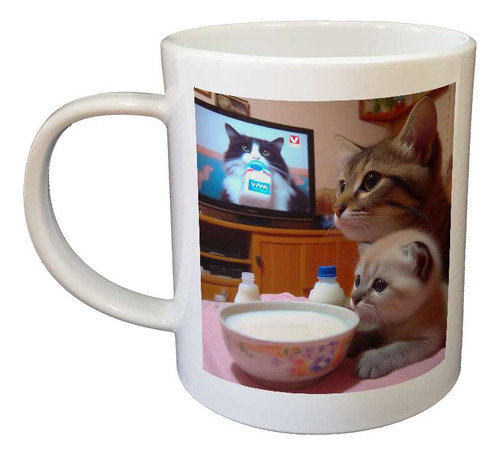 Taza De Plastico Gatitos Tomando Leche De Tazon