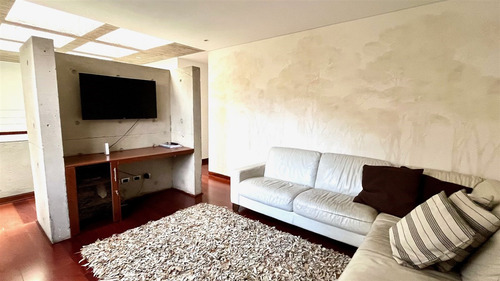 Casa En Venta De 4 Dorm. En La Dehesa