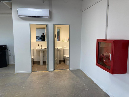 Arriendo Bodega Nueva C/of De 338 M2 En Parque Industrial, S