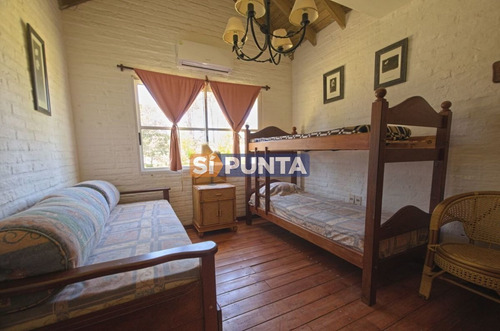 Imagen 14 de 30 de Casa En La Arbolada A La Venta