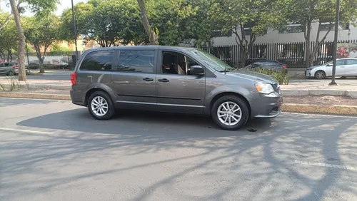 Dodge Grand Caravan 3.7 Se At