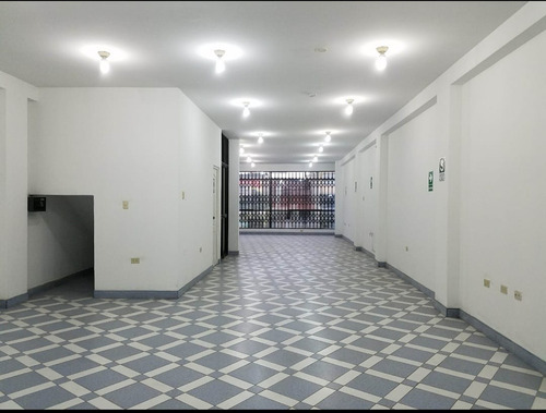 Los Olivos - Alquilo Locales Comerciales , En Av, Proceres De Huandoy , 1er Piso , 120m2, 2do Piso , 120m2, 3er Piso 120m2.