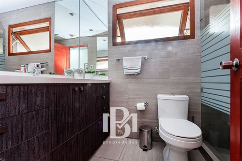 Casa En Venta De 5 Dorm. Camino San Antonio Las Condes