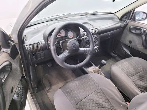 Chevrolet Corsa 1.0 MPFI MILENIUM II SEDAN 8V GASOLINA 4P MANUAL
