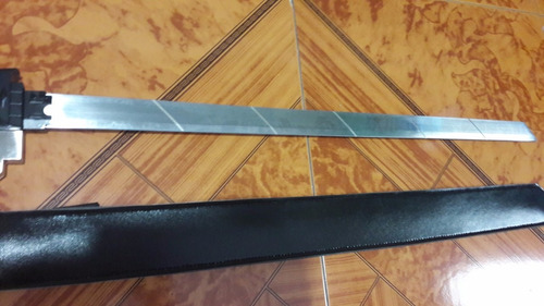 Espada Shingeki No Kyojin Attack On Titan De Acero Con Funda