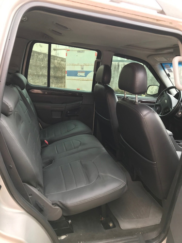 Ford Explorer 2005