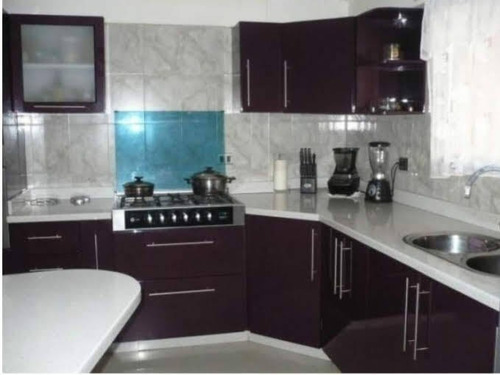 Imagen 5 de 15 de 133710 Carmen María González Vende Townhouse Semiamoblado El Parral (0412-4359728)