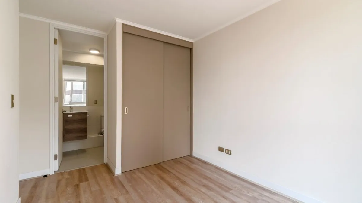 Imagen 3 de 13 de Arriendo De Departamento En Santiago. 2 Dormitorios, 2 Baños