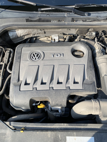 Volkswagen Jetta 2.0 Tdi L4 T Diesel Nave B A C At