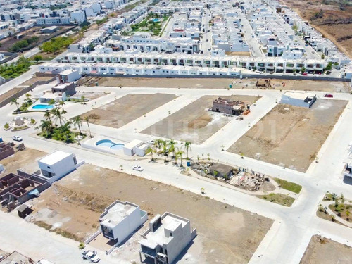 Terreno En Venta En Mazatlán Sinaloa, México. Fracc. Real Del Valle