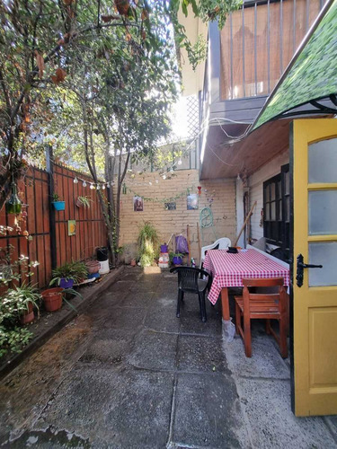 Pasaje F / Peñalolén / Antupiren (98911)