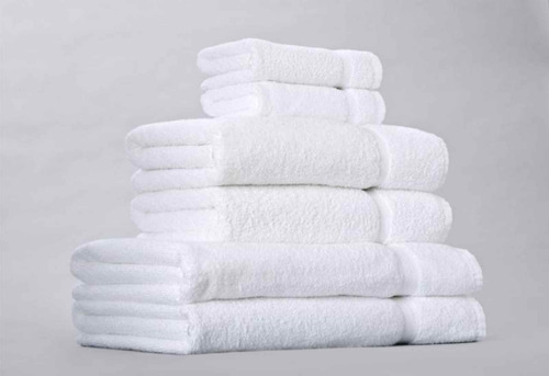 Imagen 2 de 4 de Toalla New Décor Blanco Cuerpo 460 Gr
