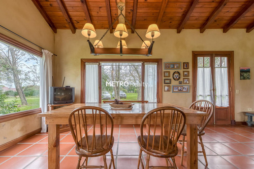 Casa En Venta Sobre Lote De 1 Hectarea En Loma Escondida, Open Door