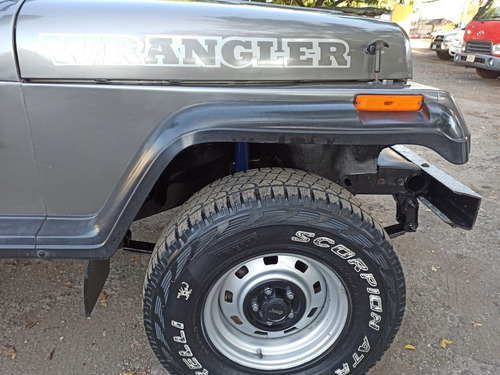 Imagen 5 de 12 de Jeep Wrangler 4.0