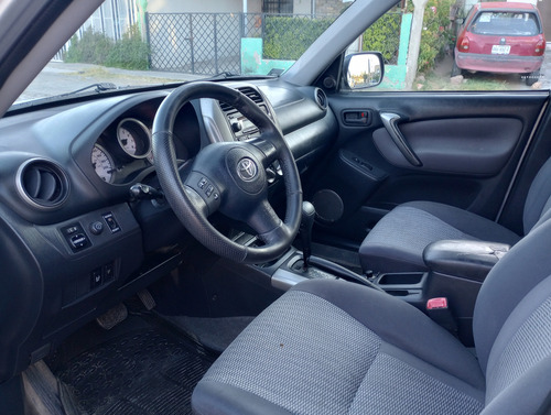 Bonita Y Conservada Rav 4 2004 4 Cilindros ,todo Le Trabaja