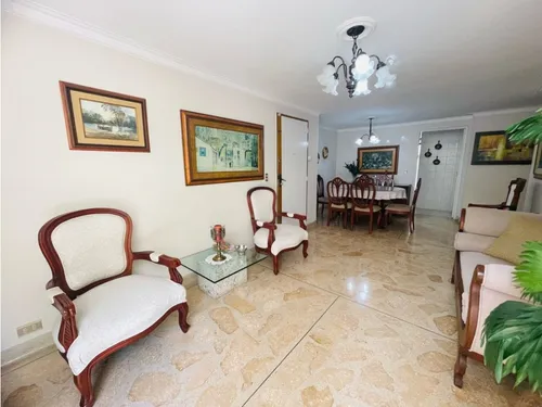 Apartamento En Venta En Laureles