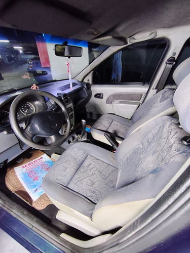 Renault Logan Sincrónico 2008